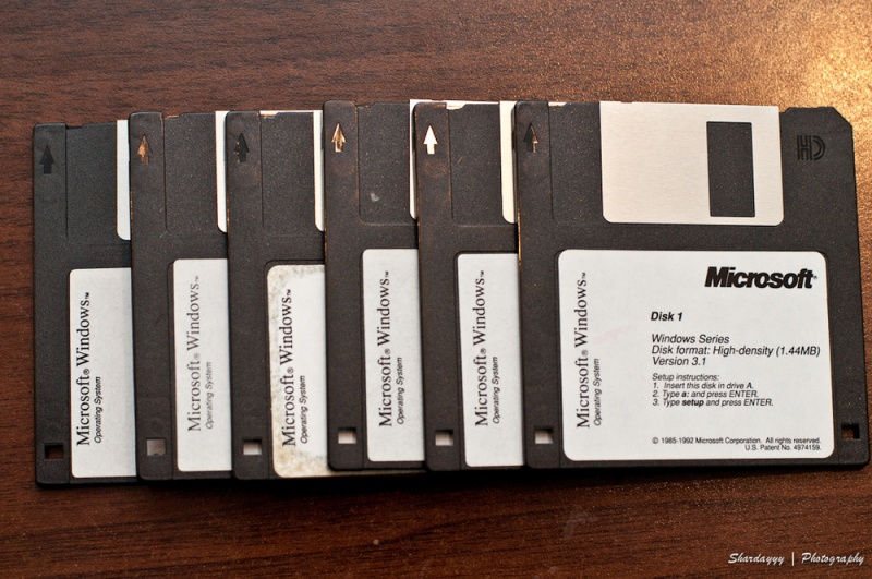 File:Windows 3.1 Floppy Disks.jpg