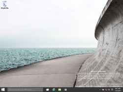 Windows10-10.0.10005-Desktop.png